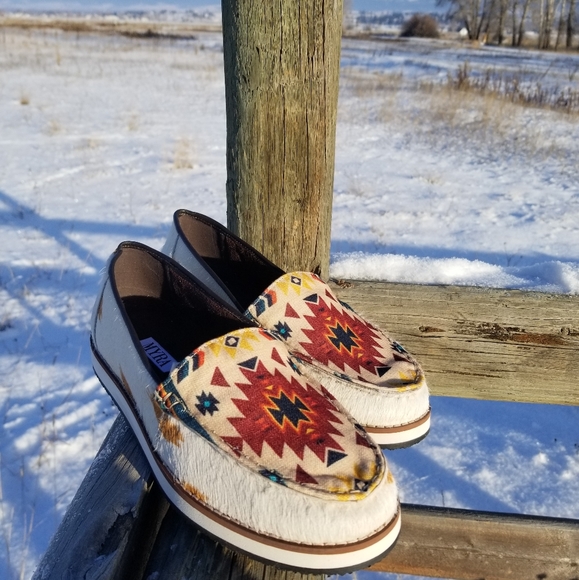 *sold*Country Loafers with hair on cowhide and canvas - Picture 4 of 5